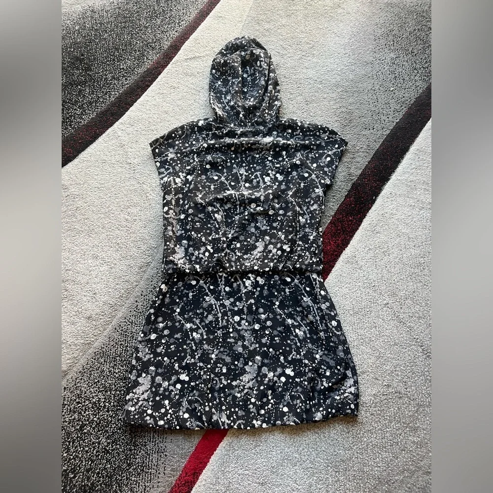 Tory Burch Abstract Print Silk Hooded Athletic Dress